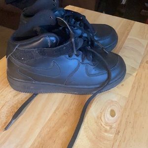 Black HighTop Nike Airforce 1's
